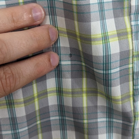 Izod Golf Men's Plaid Shorts Sz 36 - Picture 8 of 13